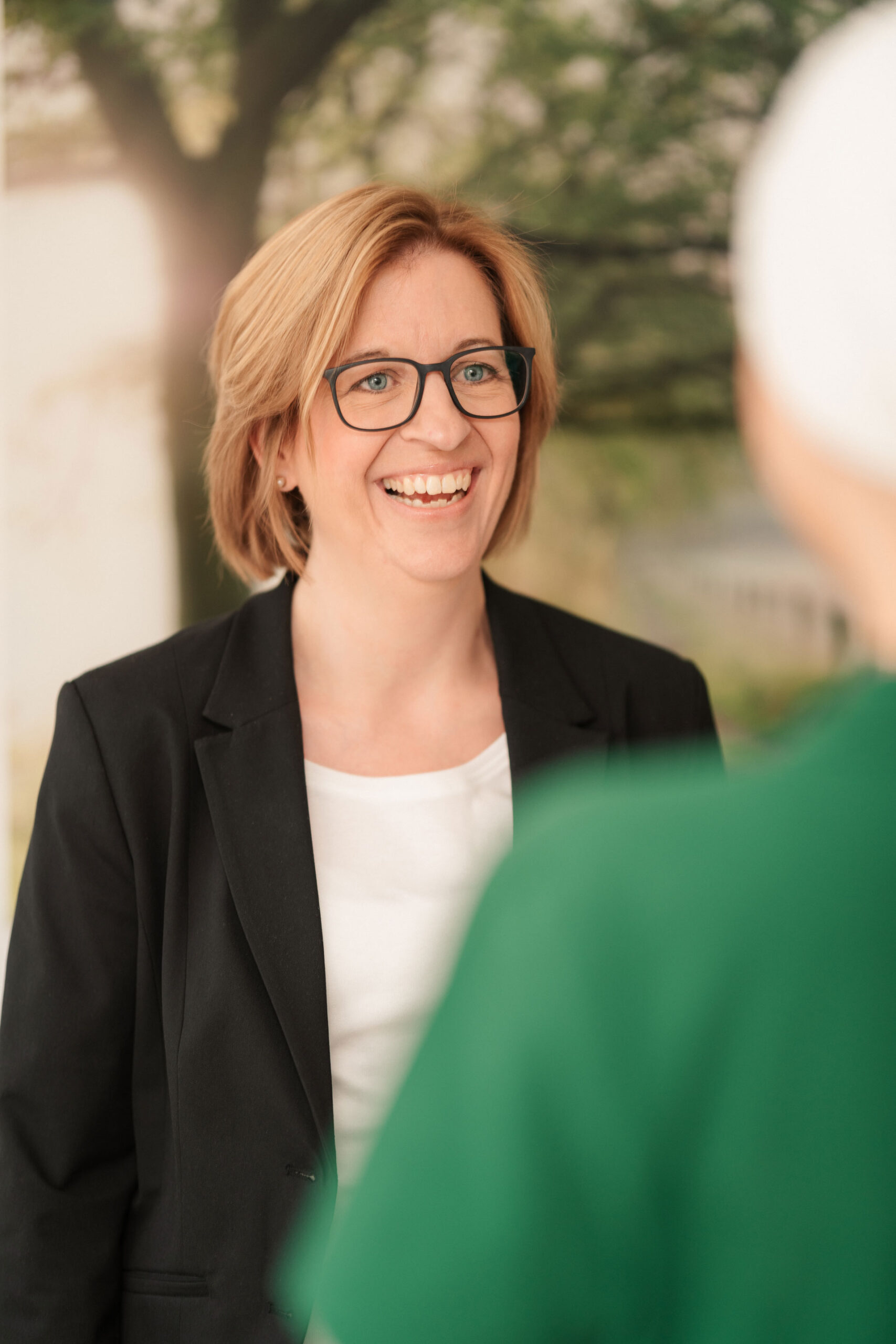 Portrait von Christiane Hohnl, Praxismanagerin bei Zahnleben